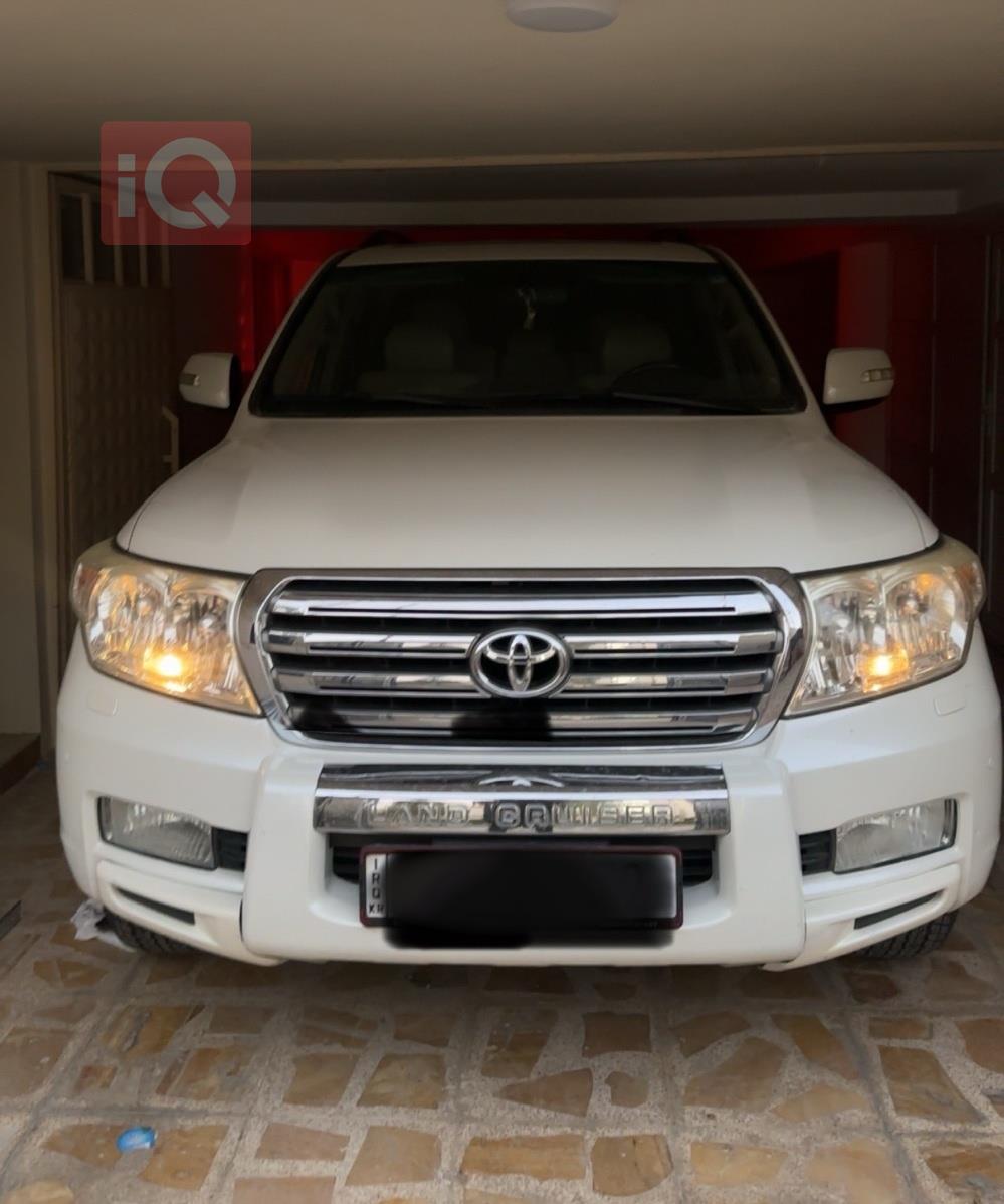 تويوتا لاندكروزر